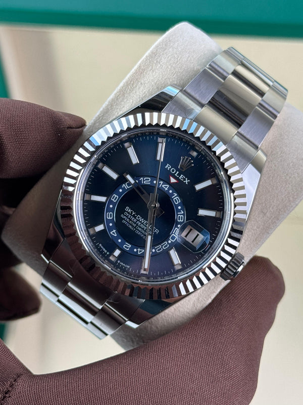 Rolex Sky-Dweller - Staal / Witgoud - Blauw wijzerplaat (336934)