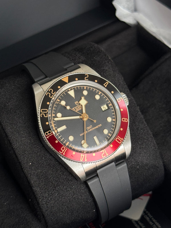 Tudor 7939G1A0NRU-0002 - Black Bay 58 GMT Stainless Steel / Black / Rubber