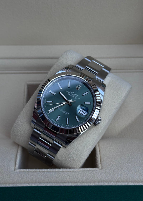 Rolex Datejust 41 - Staal / Witgoud - Groen wijzerplaat (126334)